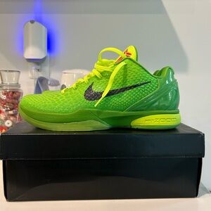 Nike Kobe 6 Grinch Christmas Sz 12 Yeezy travis scott